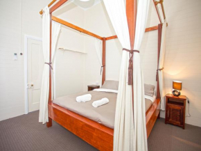 Отель CBD Holiday Home  Макей
